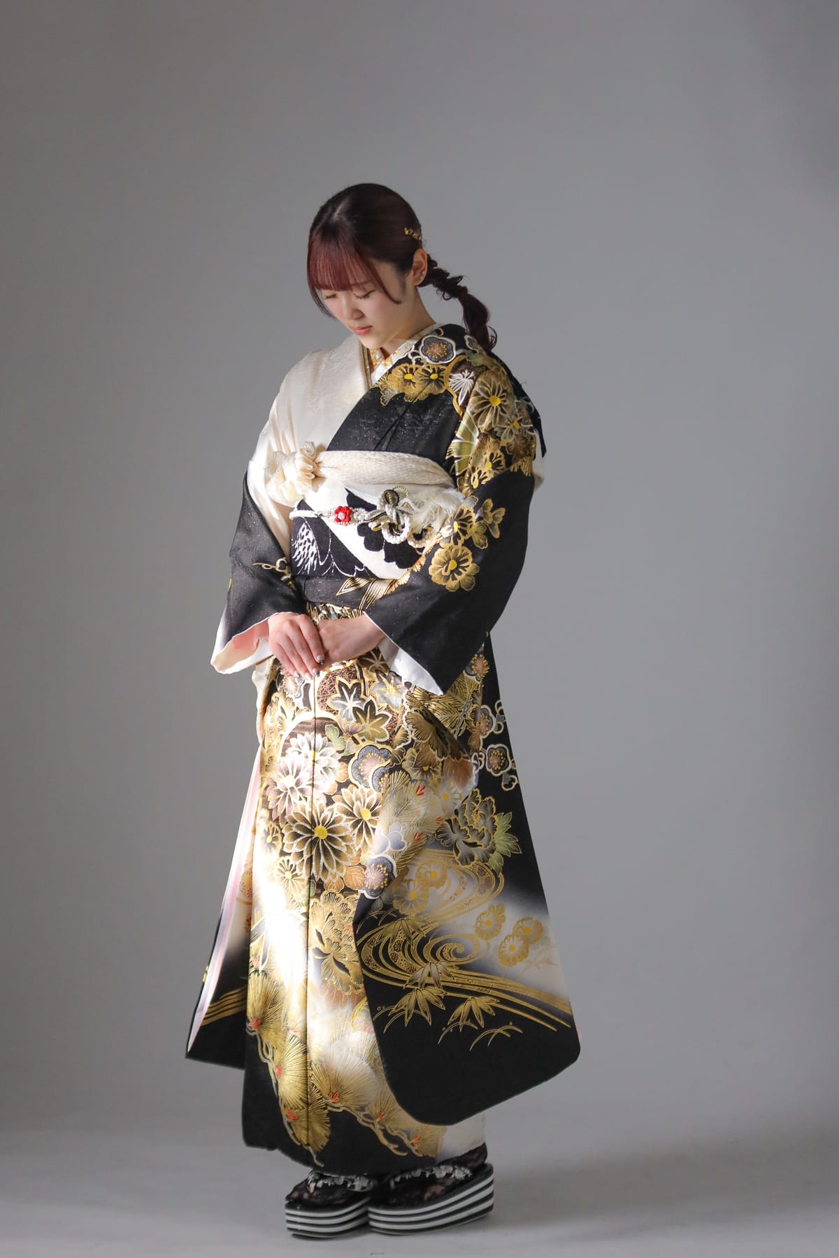 黒い振袖が似合う人とは?大人っぽく着こなすポイント